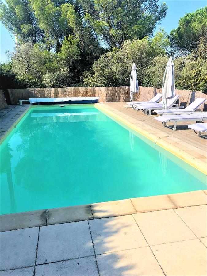 Les Calades - Piscine, Parc, Parking Vila Arles Exterior foto
